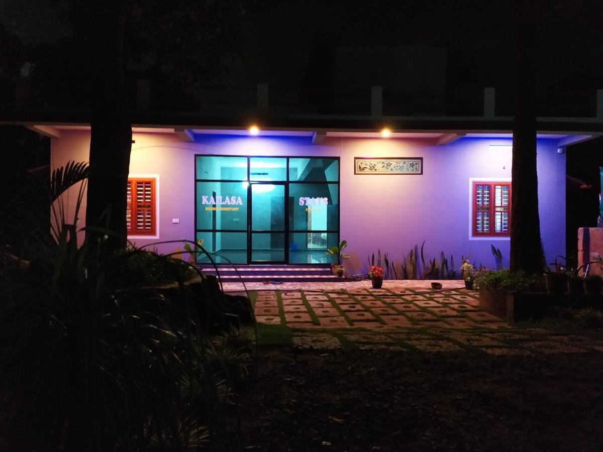 Kailasa Stays Chegat Exterior photo